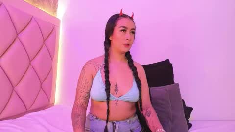 Snapshot of antonellaqueeen chatting on November 2025 10:48:02 AM ANTONELLE online show from November 2025 10:48:02 AM