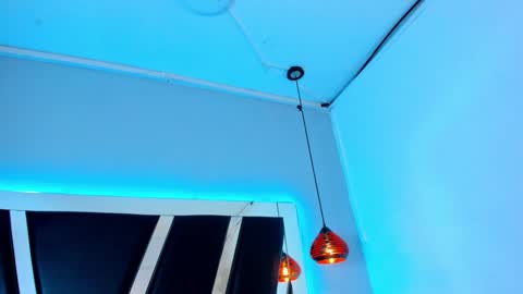 A N T O N E L L E  online show from January 2025 01:15:01 PM