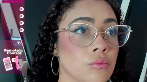 A N T O N E L L E  online show from March 2025 11:28:01 AM