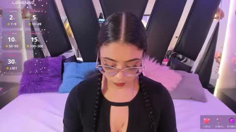 A N T O N E L L E  online show from October 2025 11:39:01 AM