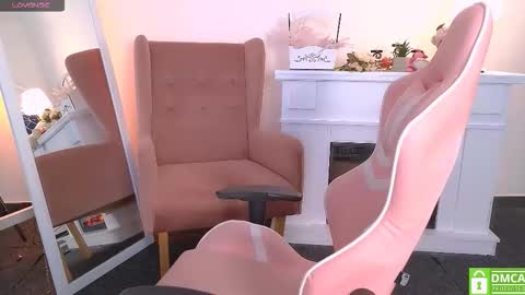 antonia_ferrero online show from October 2025 06:56:02 AM