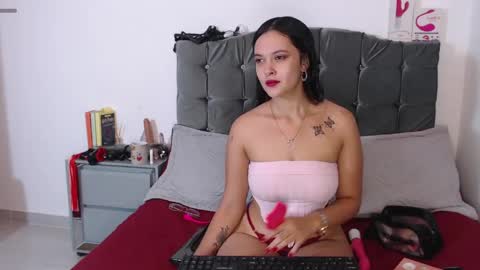 Antonia online show from April 2026 09:22:02 AM