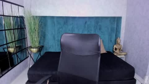 Snapshot of antoniajblair chatting on April 2026 11:58:01 AM A N T O N I A online show from April 2026 11:58:01 AM