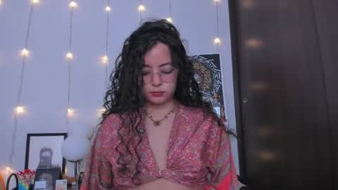 Snapshot of antoniart_ chatting on June 2026 02:29:01 AM Antonia online show from June 2026 02:29:01 AM