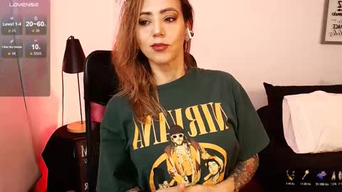 Snapshot of antoniavillamizar chatting on November 2025 10:32:01 AM Anto online show from November 2025 10:32:01 AM