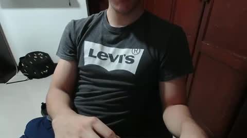 Snapshot of antonio_ricci chatting on October 2025 02:37:02 AM antonio_ricci online show from October 2025 02:37:02 AM