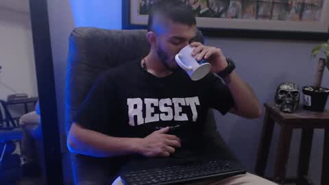 Hadez online show from December 2024 10:34:01 AM