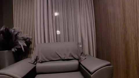 HI My name is Antonio online show from April 2026 07:00:01 PM