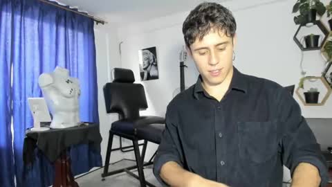 Snapshot of antonnello_ chatting on March 2025 10:32:01 PM antonnello_ online show from March 2025 10:32:01 PM