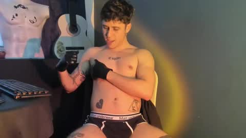 Snapshot of antonnello_ chatting on October 2025 06:26:01 PM antonnello_ online show from October 2025 06:26:01 PM