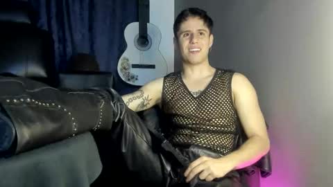 antonnello_ online show from December 2025 02:38:01 AM