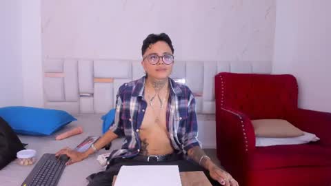 Snapshot of antony_d_ossa chatting on June 2026 08:08:01 PM antony_d_ossa online show from June 2026 08:08:01 PM