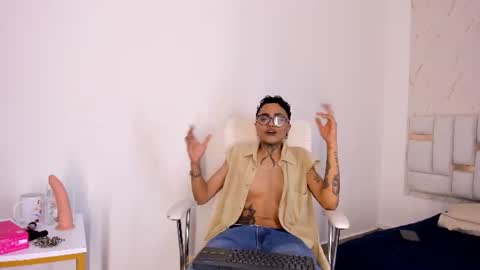 Snapshot of antony_d_ossa chatting on July 2026 06:00:01 AM antony_d_ossa online show from July 2026 06:00:01 AM