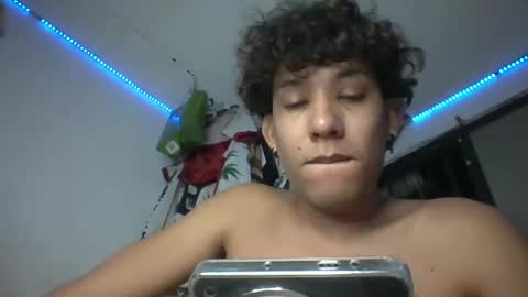 AnuarDHM online show from November 2025 04:25:02 AM