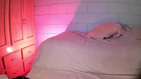 Snapshot of anuarfox chatting on February 2026 07:56:02 AM AnuarFox online show from February 2026 07:56:02 AM