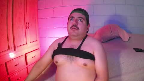 Snapshot of anuarfox chatting on March 2026 07:12:02 AM AnuarFox online show from March 2026 07:12:02 AM