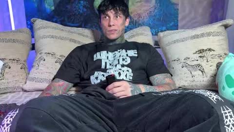 Snapshot of anubisgod88 chatting on January 2026 06:06:01 AM Tom online show from January 2026 06:06:01 AM