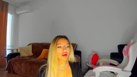 Anya online show from January 2026 07:02:01 AM