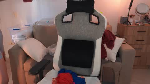 anya online show from February 2026 06:44:02 PM