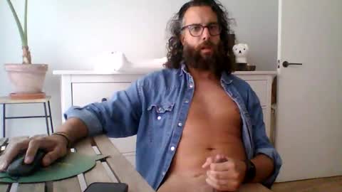 Snapshot of apc_3 chatting on September 2025 07:35:02 AM apc_3 online show from September 2025 07:35:02 AM