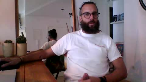 Snapshot of apc_3 chatting on November 2025 12:05:02 PM apc_3 online show from November 2025 12:05:02 PM