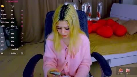 ApheliaStar online show from February 2026 03:53:01 PM