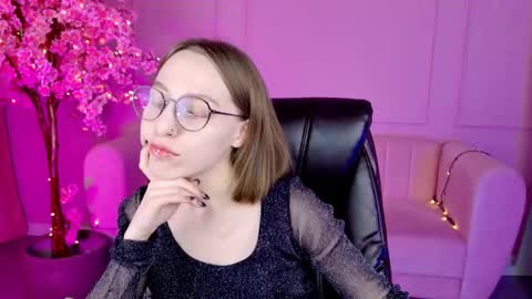 Snapshot of aphexqueen chatting on January 2025 06:07:01 PM APHEX QUEEN online show from January 2025 06:07:01 PM