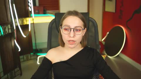 Snapshot of aphexqueen chatting on February 2025 12:22:02 PM APHEX QUEEN online show from February 2025 12:22:02 PM