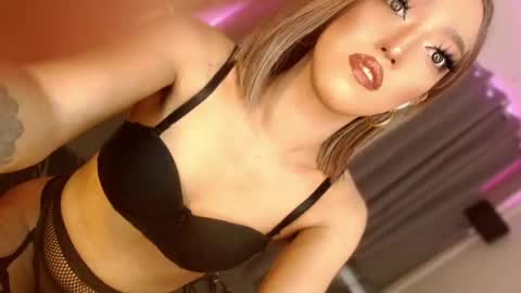 Snapshot of aphrodite_may chatting on May 2026 08:50:02 PM kathryn online show from May 2026 08:50:02 PM