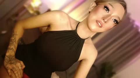 Snapshot of aphrodite_may chatting on June 2026 08:20:02 PM kathryn online show from June 2026 08:20:02 PM