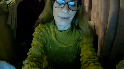 Snapshot of aphrodity_rox chatting on July 2026 11:23:02 PM Aphrodity Rox online show from July 2026 11:23:02 PM
