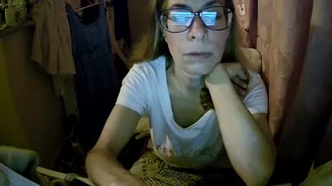 Snapshot of aphrodity_rox chatting on July 2026 11:19:01 PM Aphrodity Rox online show from July 2026 11:19:01 PM