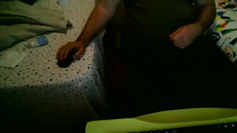 Snapshot of apixaba chatting on January 2025 08:18:01 PM furry bear online show from January 2025 08:18:01 PM