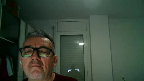 Snapshot of apixaba chatting on November 2025 01:29:01 AM furry bear online show from November 2025 01:29:01 AM