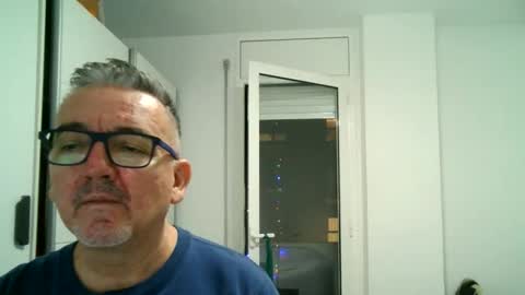 Snapshot of apixaba chatting on November 2025 06:32:01 PM furry bear online show from November 2025 06:32:01 PM