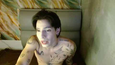 Snapshot of apolo01_ chatting on September 2025 06:54:01 PM Apolo online show from September 2025 06:54:01 PM