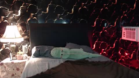 Snapshot of apolo01_ chatting on October 2025 10:56:01 PM Apolo online show from October 2025 10:56:01 PM