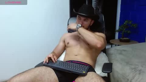 Snapshot of apolo_klein1 chatting on February 2025 09:04:02 AM Apolo online show from February 2025 09:04:02 AM