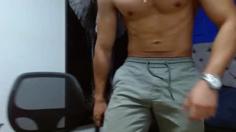 Snapshot of apolo_klein1 chatting on March 2025 06:46:01 AM Apolo online show from March 2025 06:46:01 AM