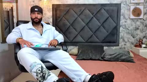 Snapshot of apolo_rousse chatting on September 2025 09:50:01 PM Apolo online show from September 2025 09:50:01 PM