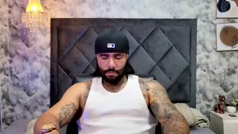 Snapshot of apolo_rousse chatting on October 2025 08:48:01 PM Apolo online show from October 2025 08:48:01 PM