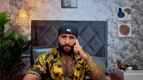 Snapshot of apolo_rousse chatting on November 2025 09:37:01 PM Apolo online show from November 2025 09:37:01 PM