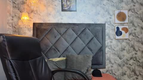 Snapshot of apolo_rousse chatting on November 2025 09:15:01 PM Apolo online show from November 2025 09:15:01 PM