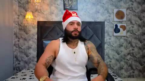 Snapshot of apolo_rousse chatting on November 2025 07:29:01 PM Apolo online show from November 2025 07:29:01 PM