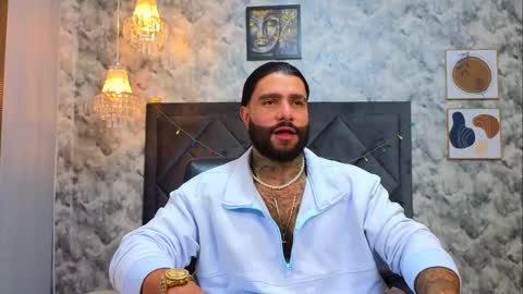 Snapshot of apolo_rousse chatting on December 2025 08:49:02 PM Apolo online show from December 2025 08:49:02 PM