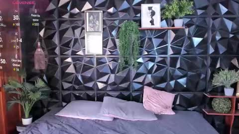 Snapshot of appril_foxx chatting on December 2025 03:07:02 PM apprilfoxx online show from December 2025 03:07:02 PM