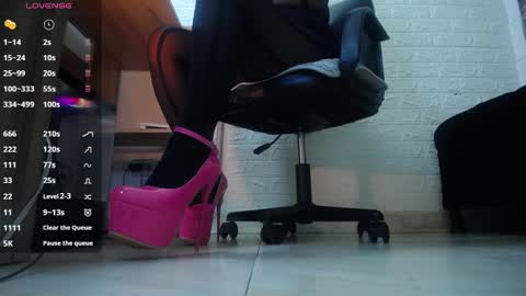 Snapshot of aprhillove chatting on October 2025 09:13:01 PM Aprhillove online show from October 2025 09:13:01 PM