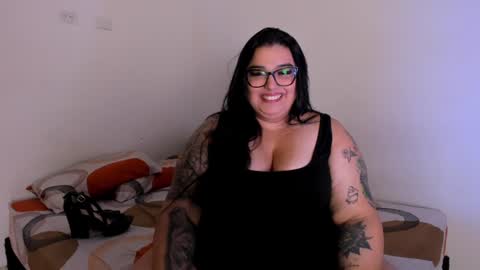 Snapshot of apriilpeach_ chatting on January 2025 02:09:01 AM Maria online show from January 2025 02:09:01 AM