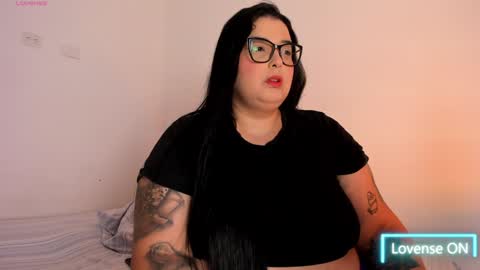 Snapshot of apriilpeach_ chatting on January 2025 12:36:02 AM Maria online show from January 2025 12:36:02 AM