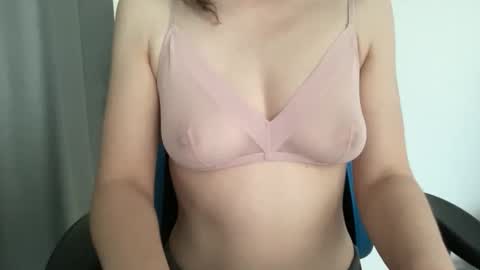 Snapshot of april2020cute chatting on June 2026 11:45:02 AM April online show from June 2026 11:45:02 AM
